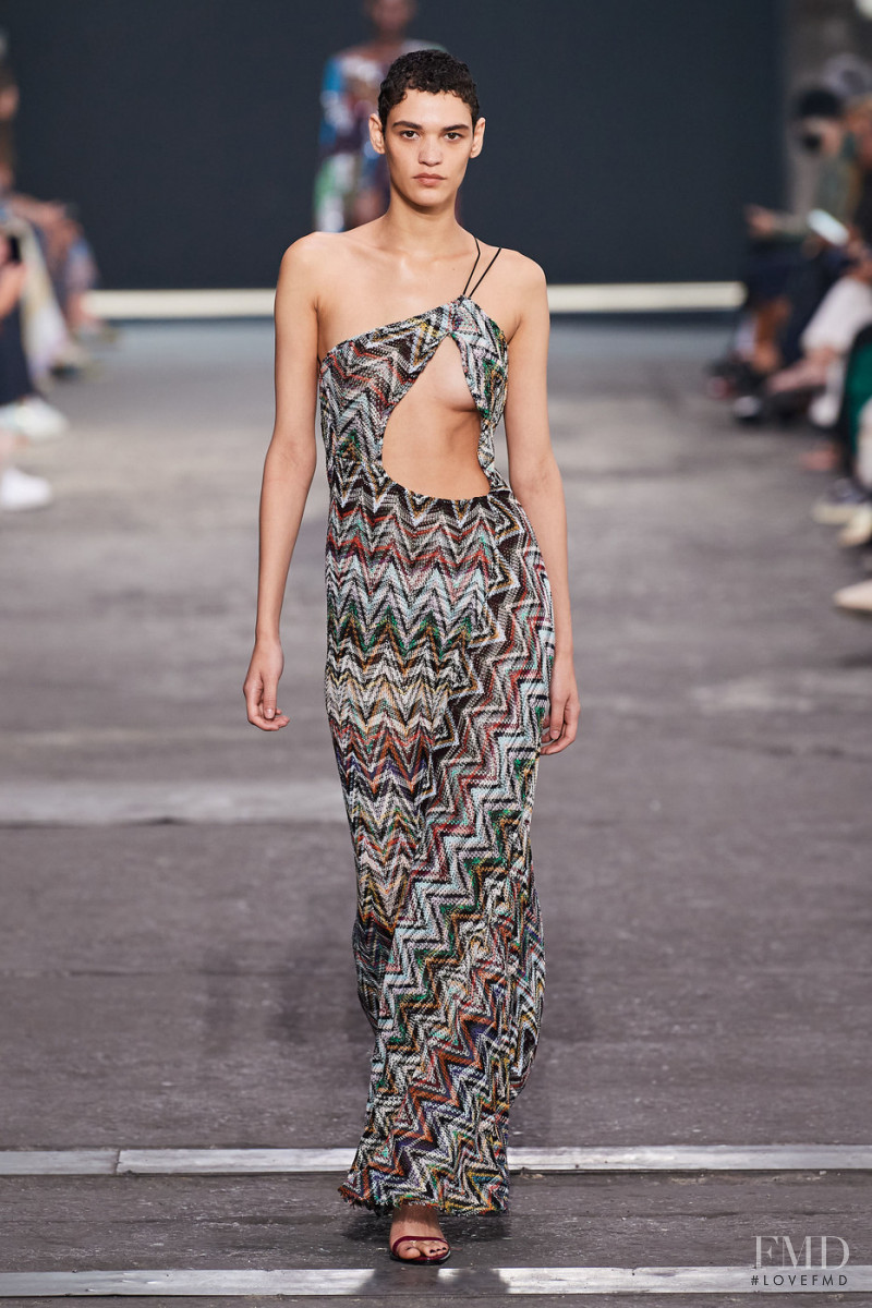 Kerolyn Soares featured in  the Missoni fashion show for Spring/Summer 2022