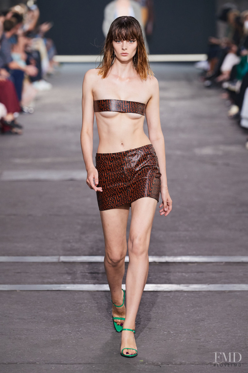 Aylah Peterson featured in  the Missoni fashion show for Spring/Summer 2022