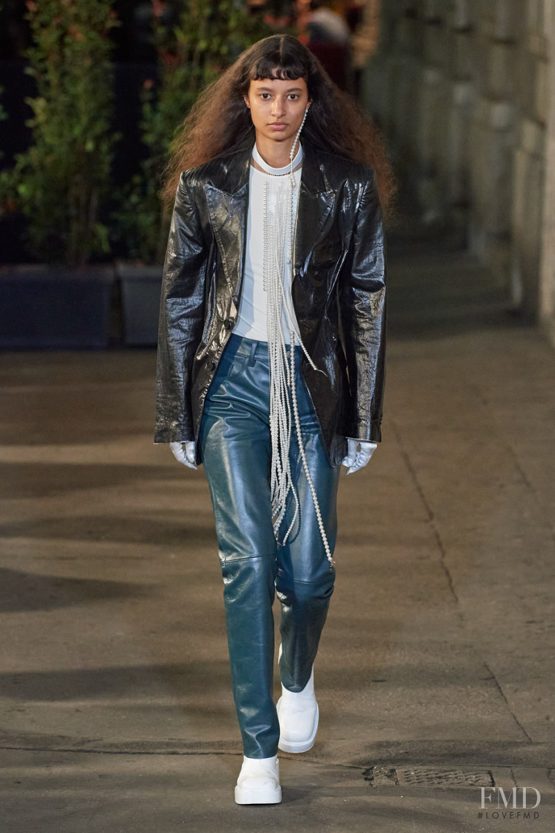 MM6 Maison Martin Margiela fashion show for Spring/Summer 2022