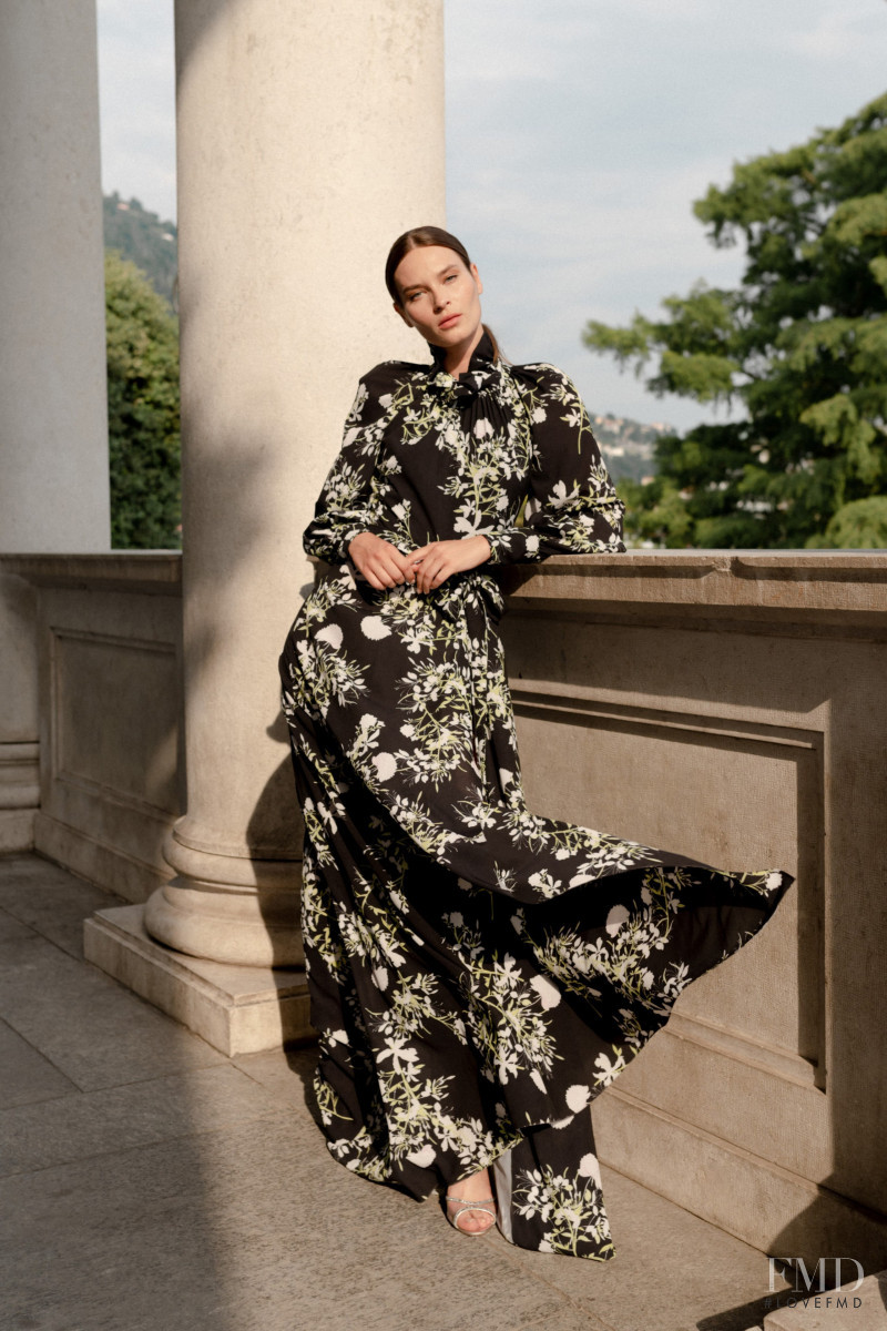 Monique Lhuillier lookbook for Spring/Summer 2022