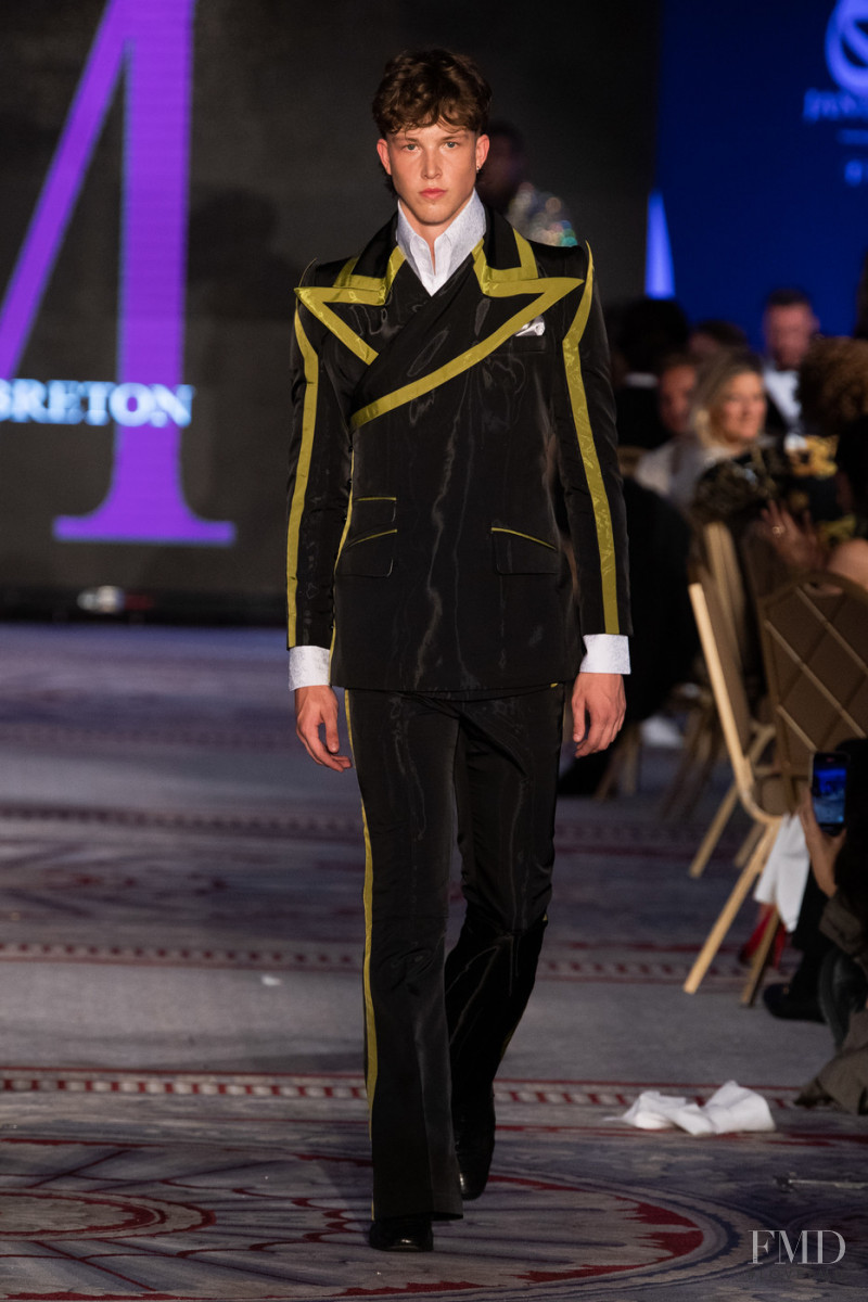 Malan Breton fashion show for Spring/Summer 2022