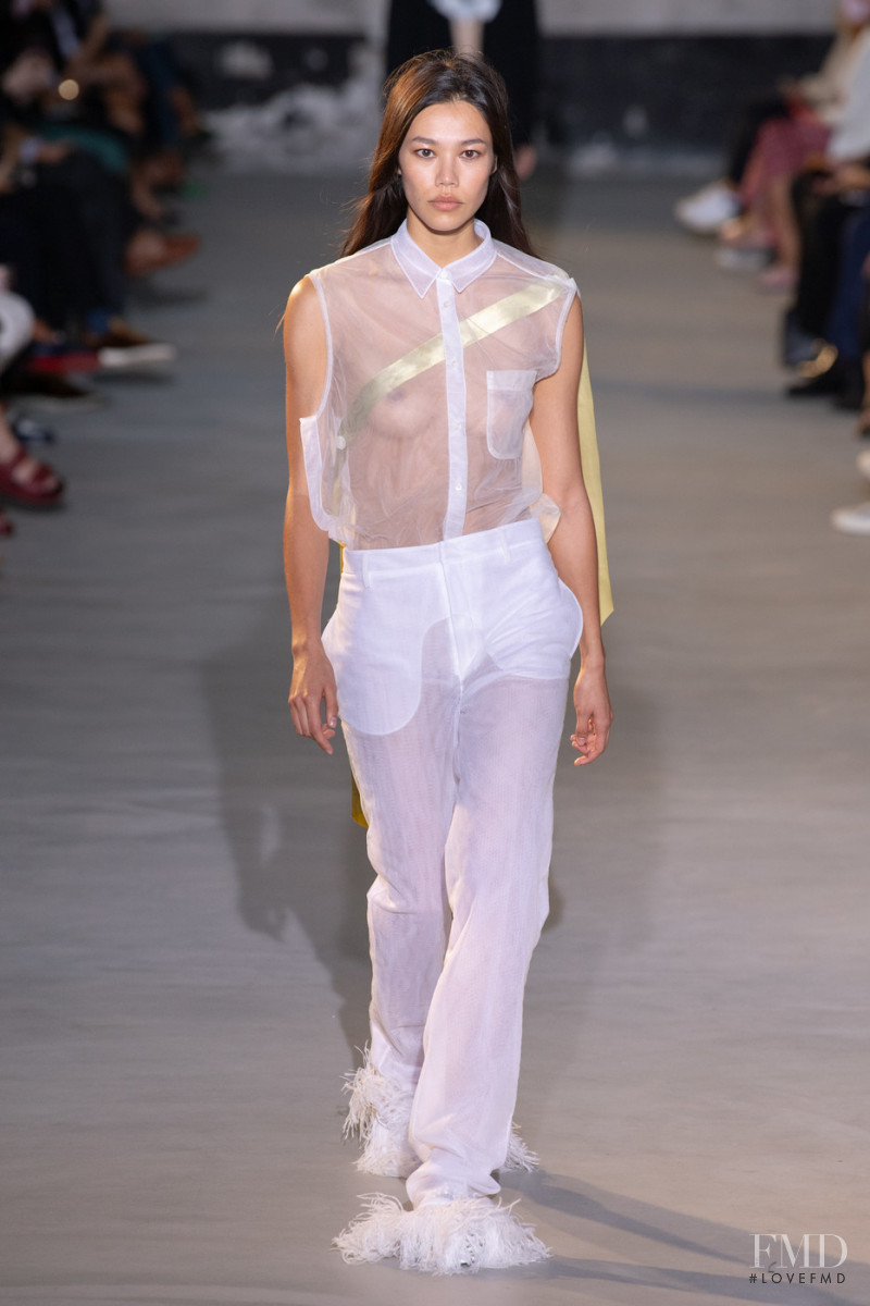 Jade Nguyen featured in  the N° 21 fashion show for Spring/Summer 2022