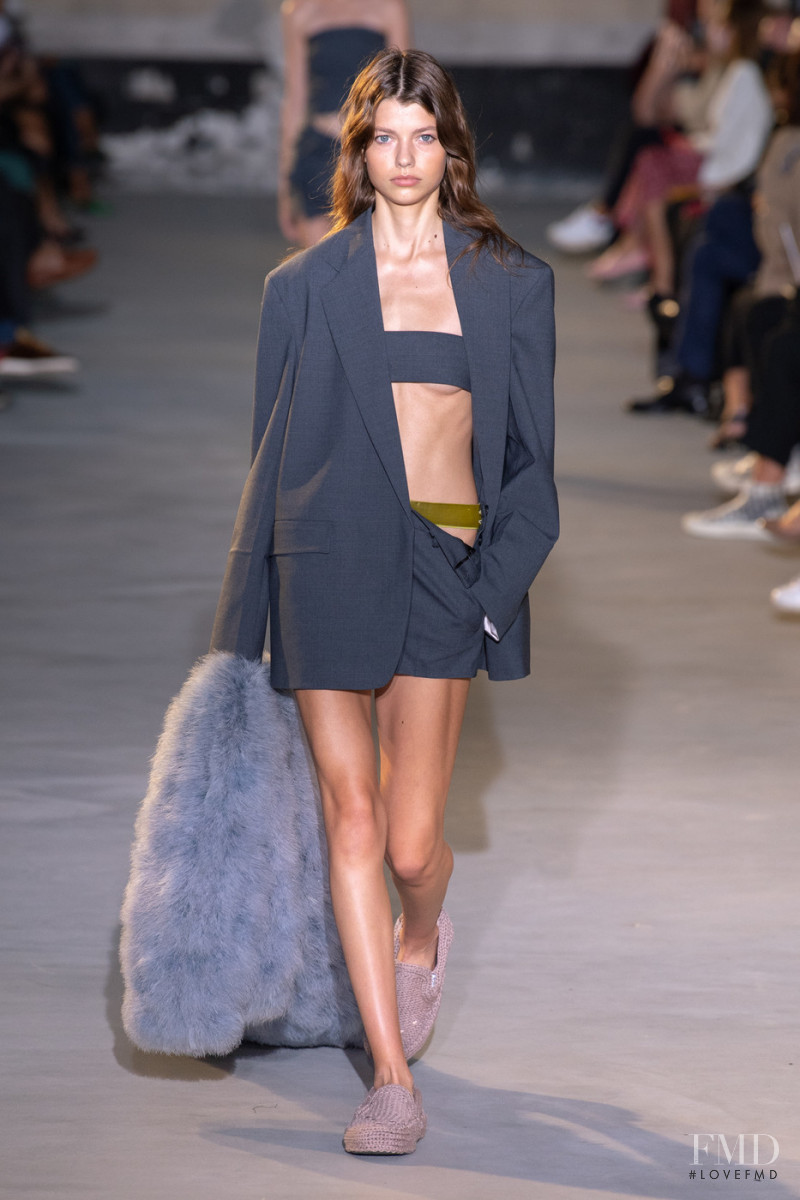 Mathilde Henning featured in  the N° 21 fashion show for Spring/Summer 2022