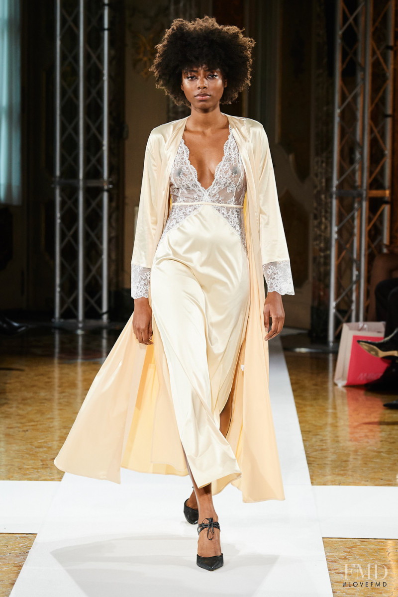 Nera Lingerie fashion show for Spring/Summer 2022