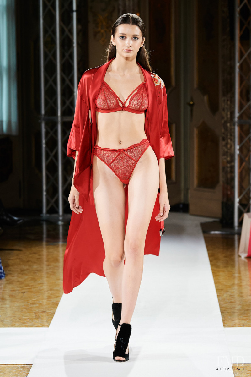 Nera Lingerie fashion show for Spring/Summer 2022