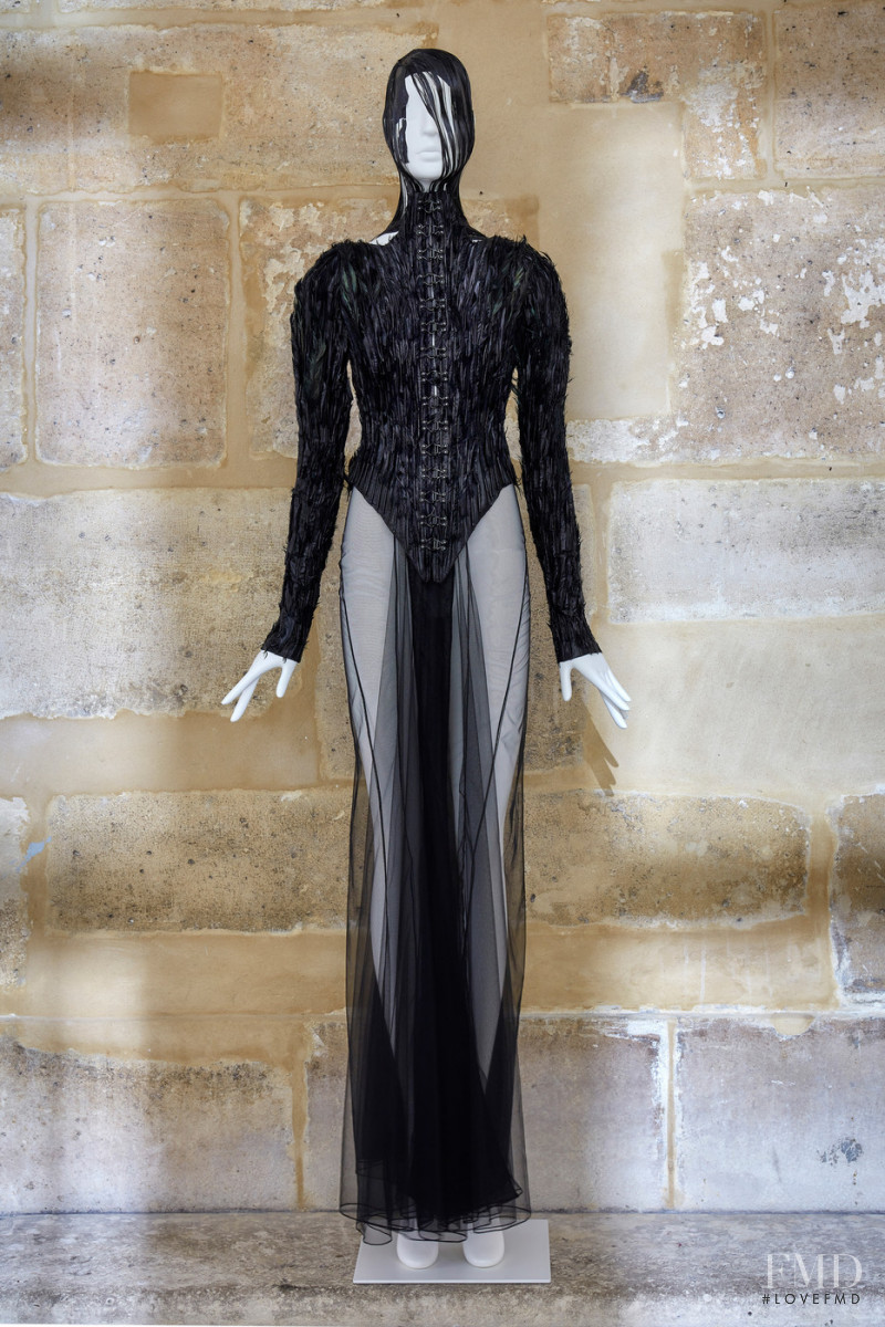Olivier Theyskens lookbook for Spring/Summer 2022