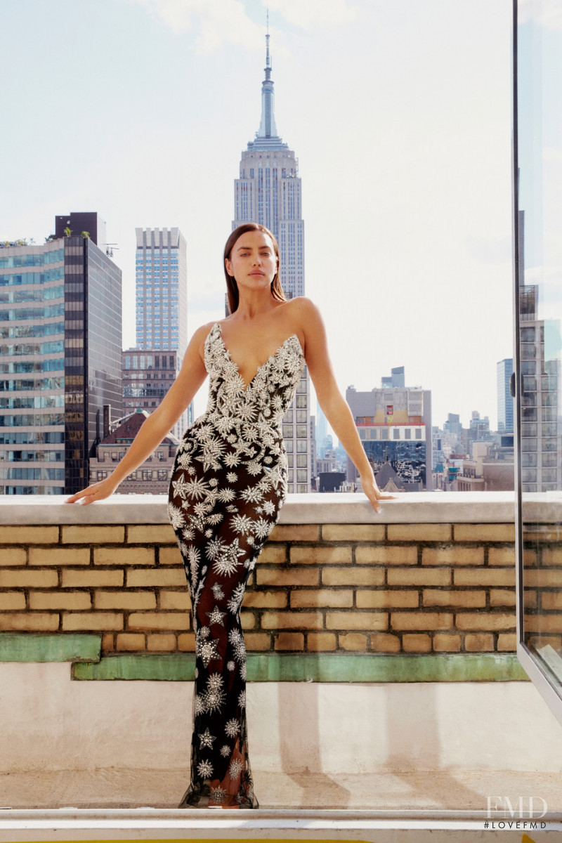 Irina Shayk featured in  the Oscar de la Renta lookbook for Spring/Summer 2022