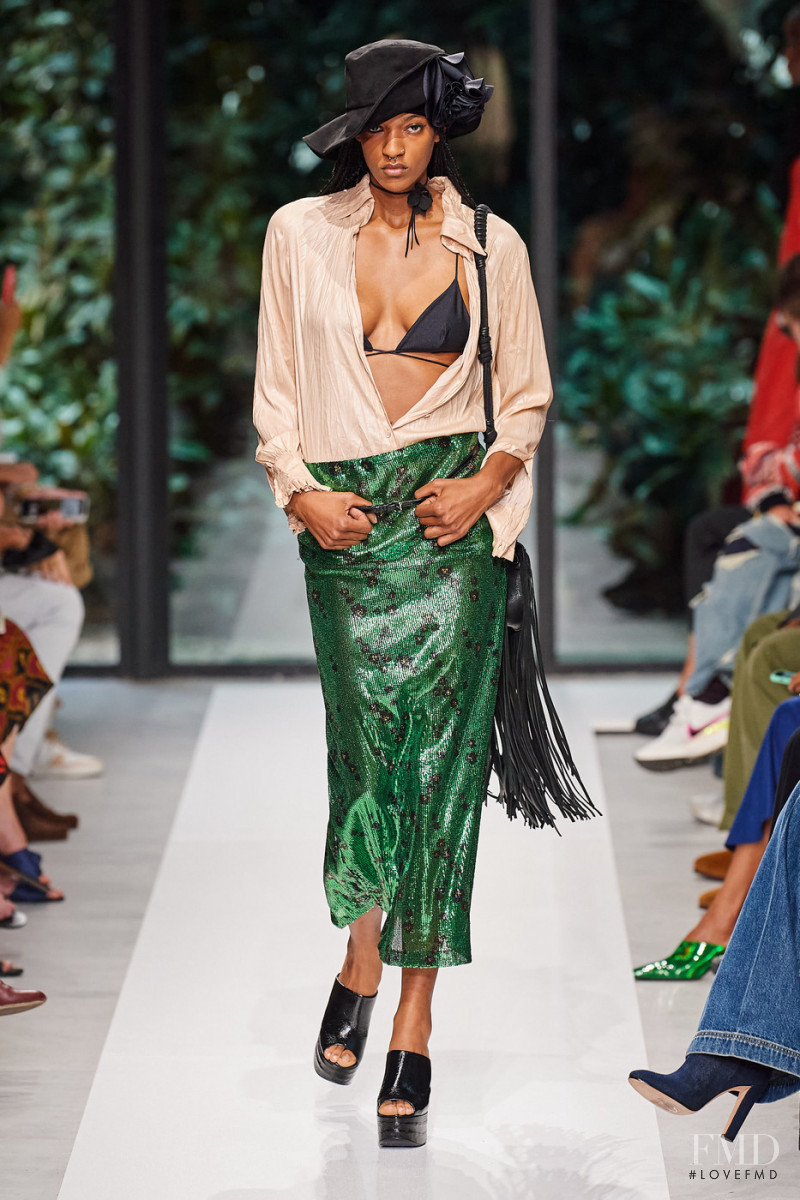 Amya Powell featured in  the Philosophy di Lorenzo Serafini fashion show for Spring/Summer 2022