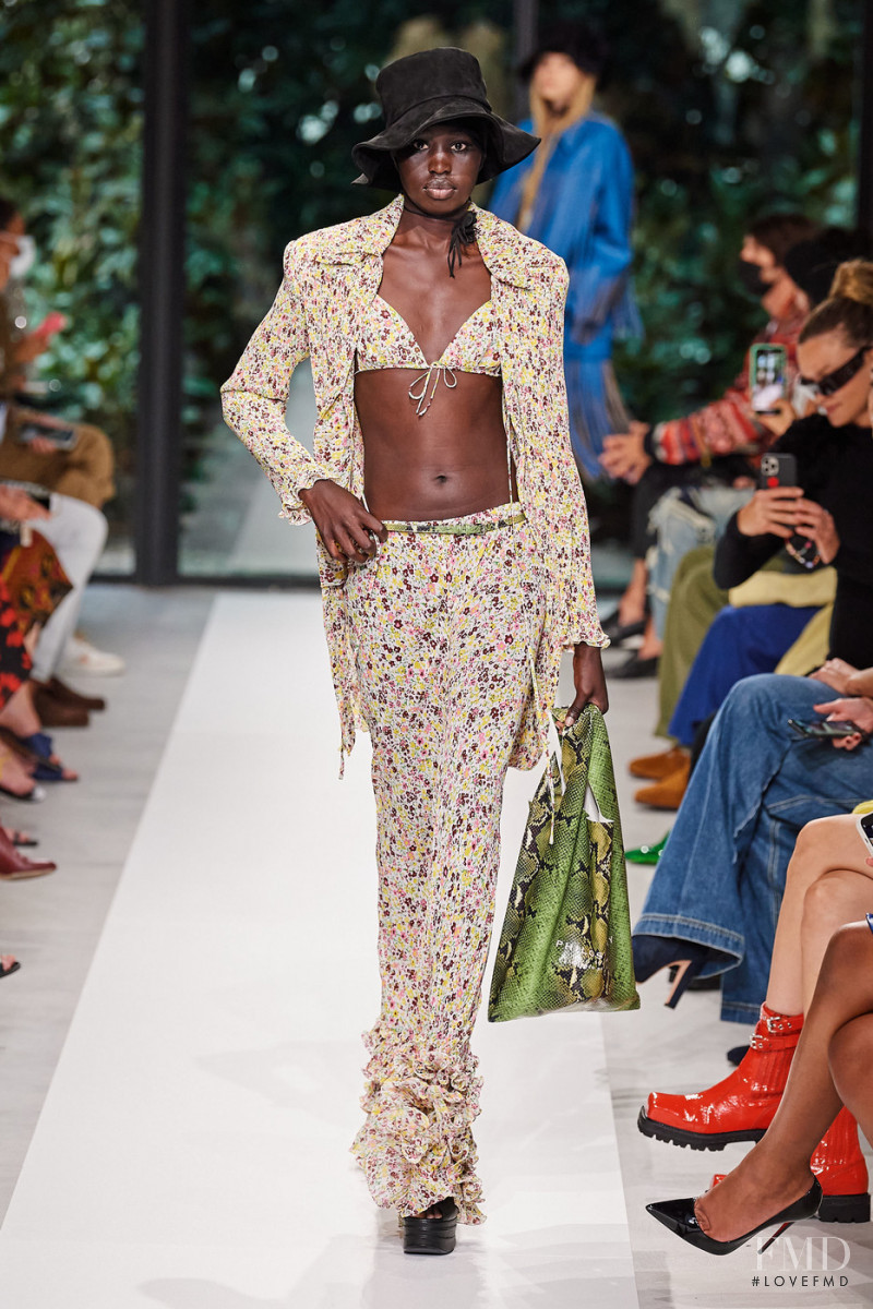 Adit Priscilla featured in  the Philosophy di Lorenzo Serafini fashion show for Spring/Summer 2022