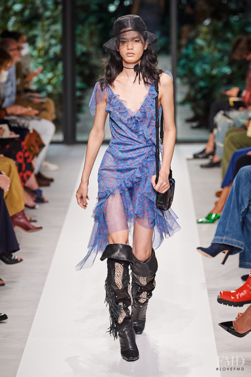 Qun Ye featured in  the Philosophy di Lorenzo Serafini fashion show for Spring/Summer 2022