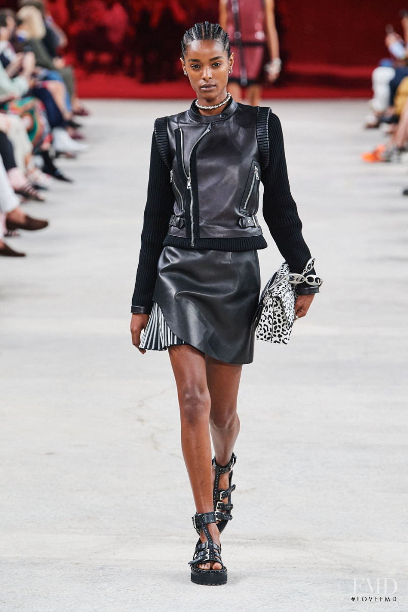 Malika Louback featured in  the Ports 1961 fashion show for Spring/Summer 2023