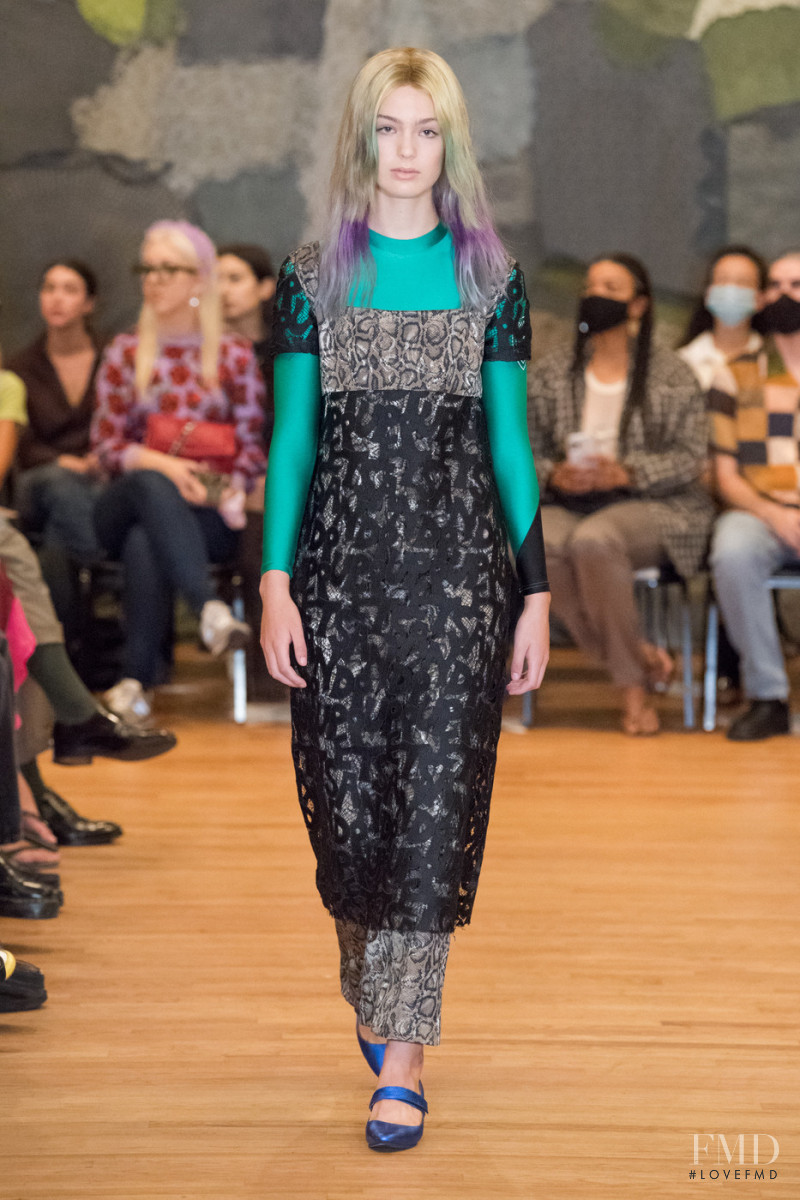 Puppets and Puppets fashion show for Spring/Summer 2022