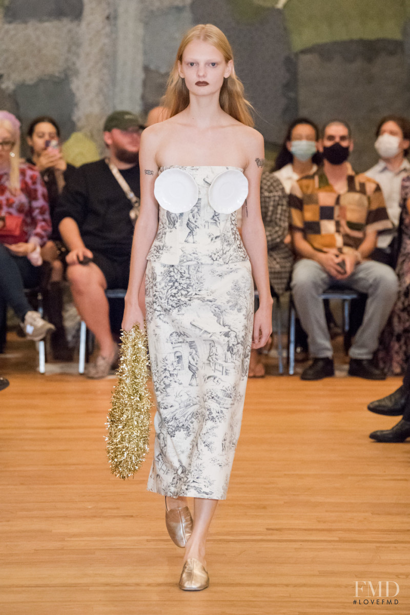 Puppets and Puppets fashion show for Spring/Summer 2022