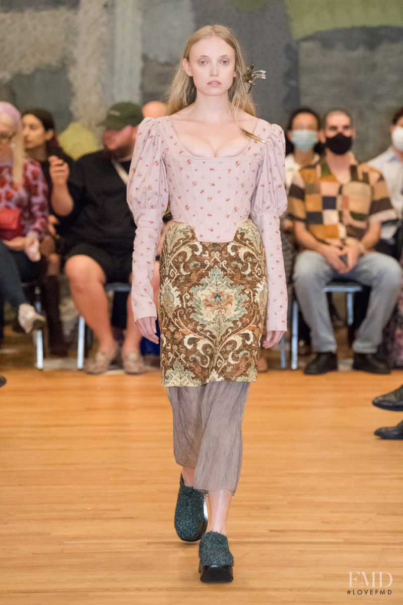 Puppets and Puppets fashion show for Spring/Summer 2022