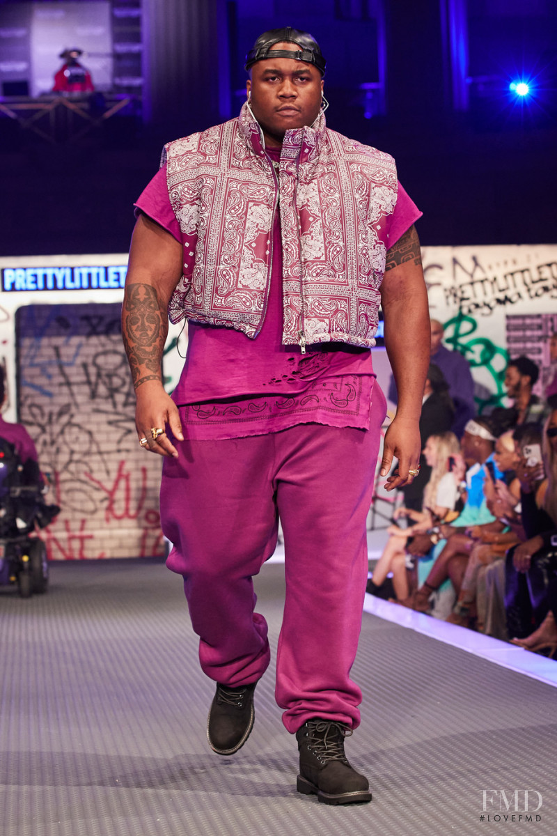 PrettyLittleThing fashion show for Spring/Summer 2022