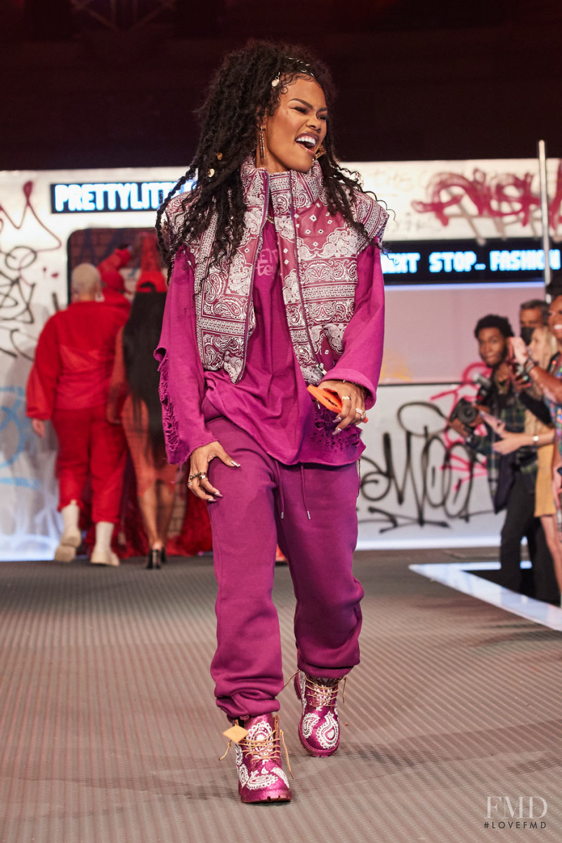 PrettyLittleThing fashion show for Spring/Summer 2022