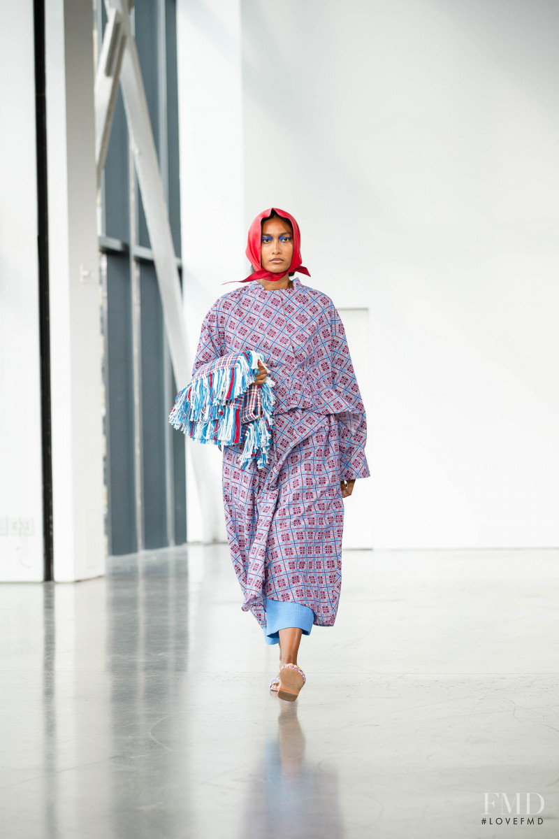 Rachel Comey fashion show for Spring/Summer 2022