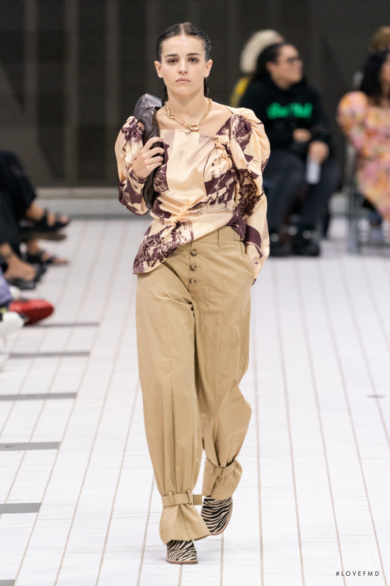 Rejina Pyo fashion show for Spring/Summer 2022