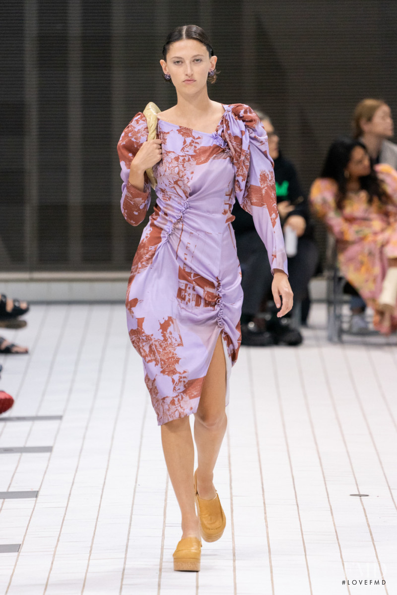 Rejina Pyo fashion show for Spring/Summer 2022