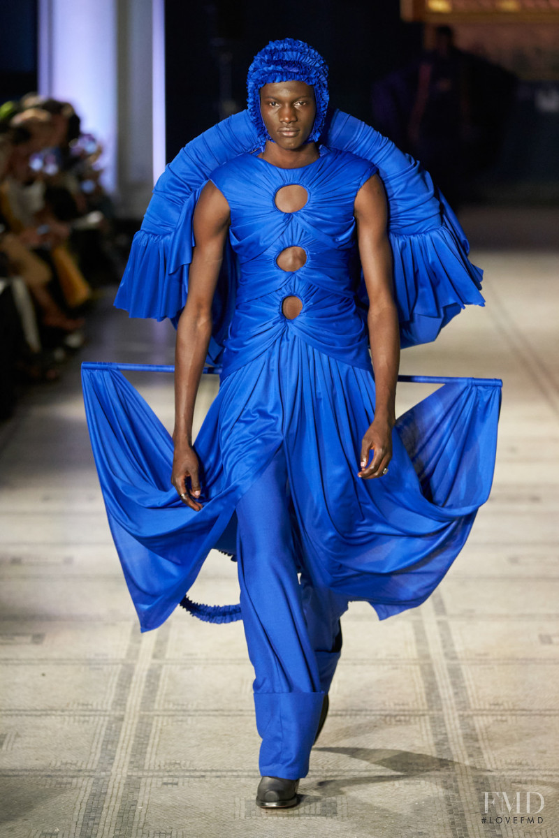 Richard Malone fashion show for Spring/Summer 2022