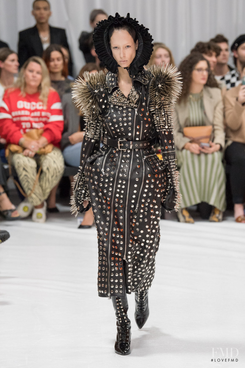Richard Quinn fashion show for Spring/Summer 2022