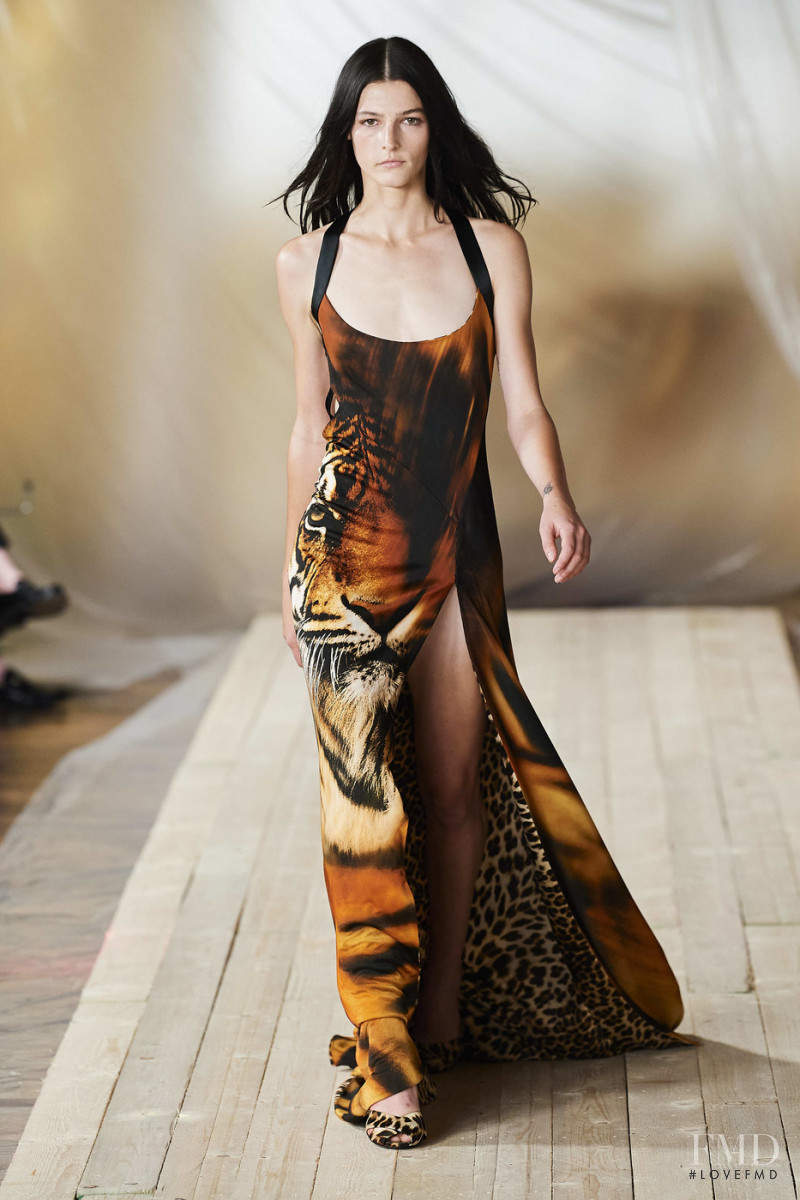 Effie Steinberg featured in  the Roberto Cavalli fashion show for Spring/Summer 2022