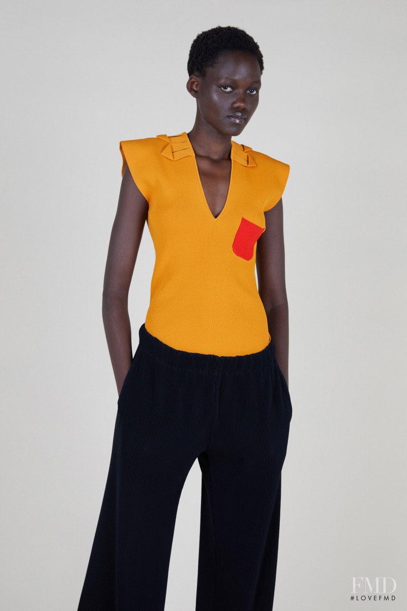 Roland Mouret lookbook for Spring/Summer 2022