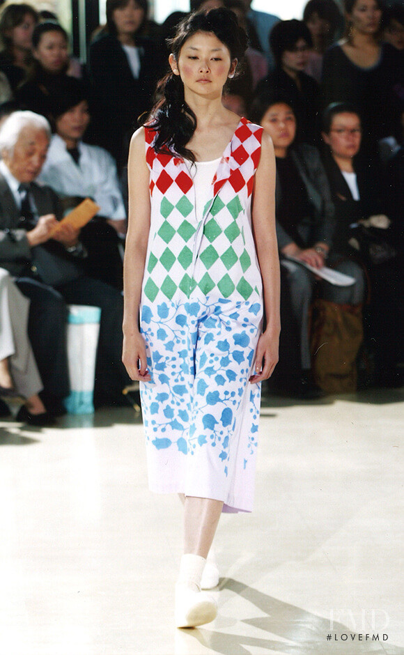 Mint Designs fashion show for Spring/Summer 2004
