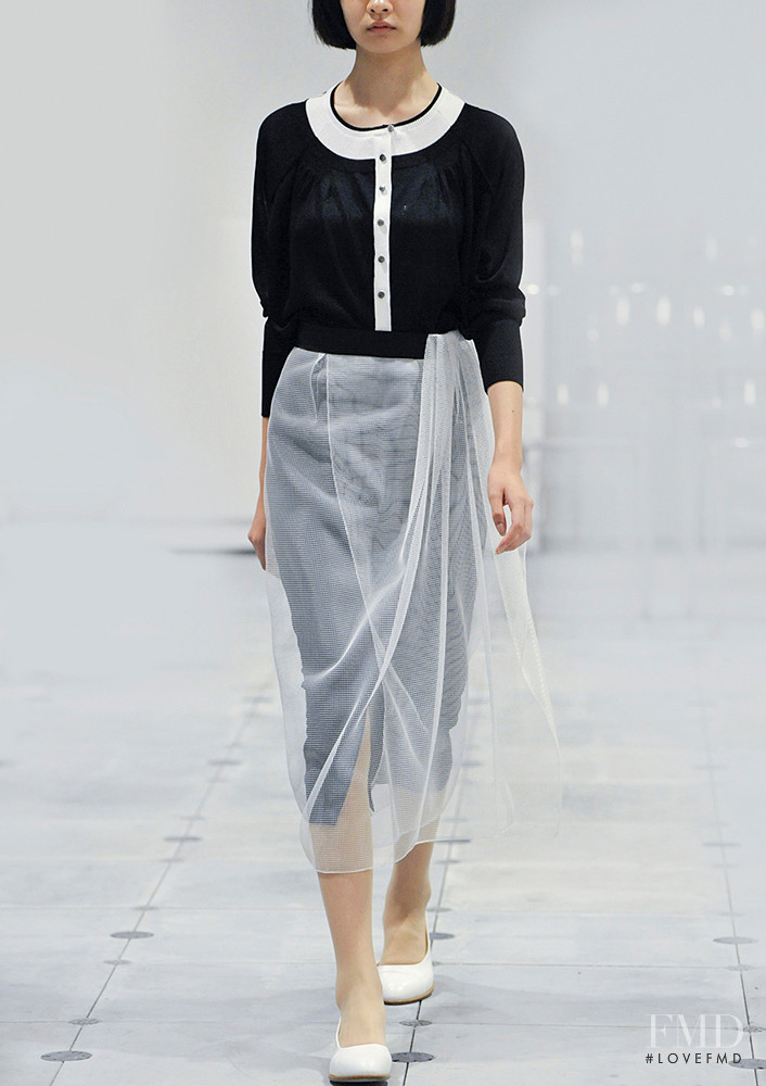 support surface fashion show for Spring/Summer 2017