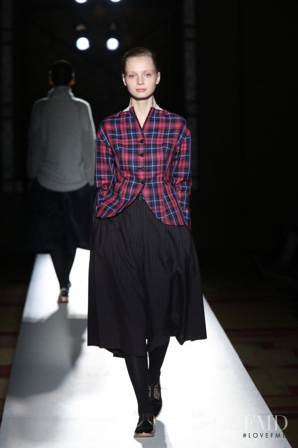 support surface fashion show for Autumn/Winter 2015