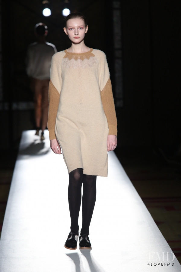 support surface fashion show for Autumn/Winter 2015