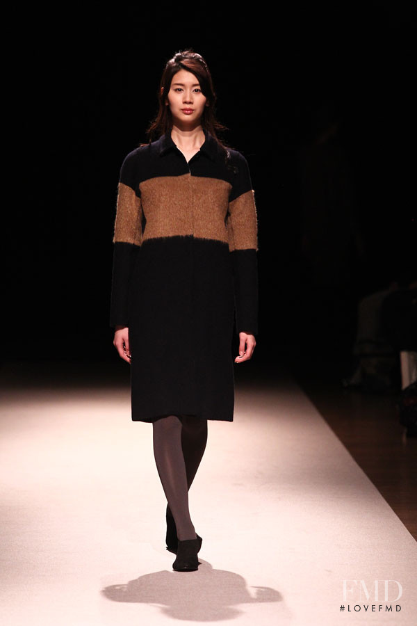 support surface fashion show for Autumn/Winter 2012