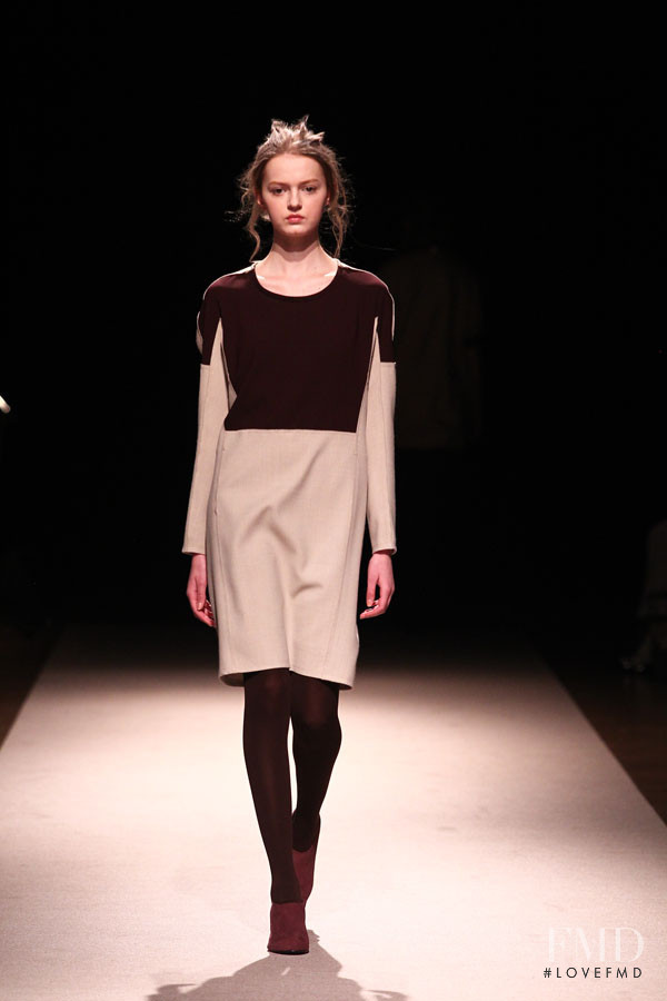 support surface fashion show for Autumn/Winter 2012