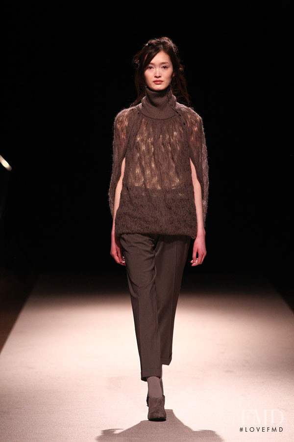 support surface fashion show for Autumn/Winter 2012