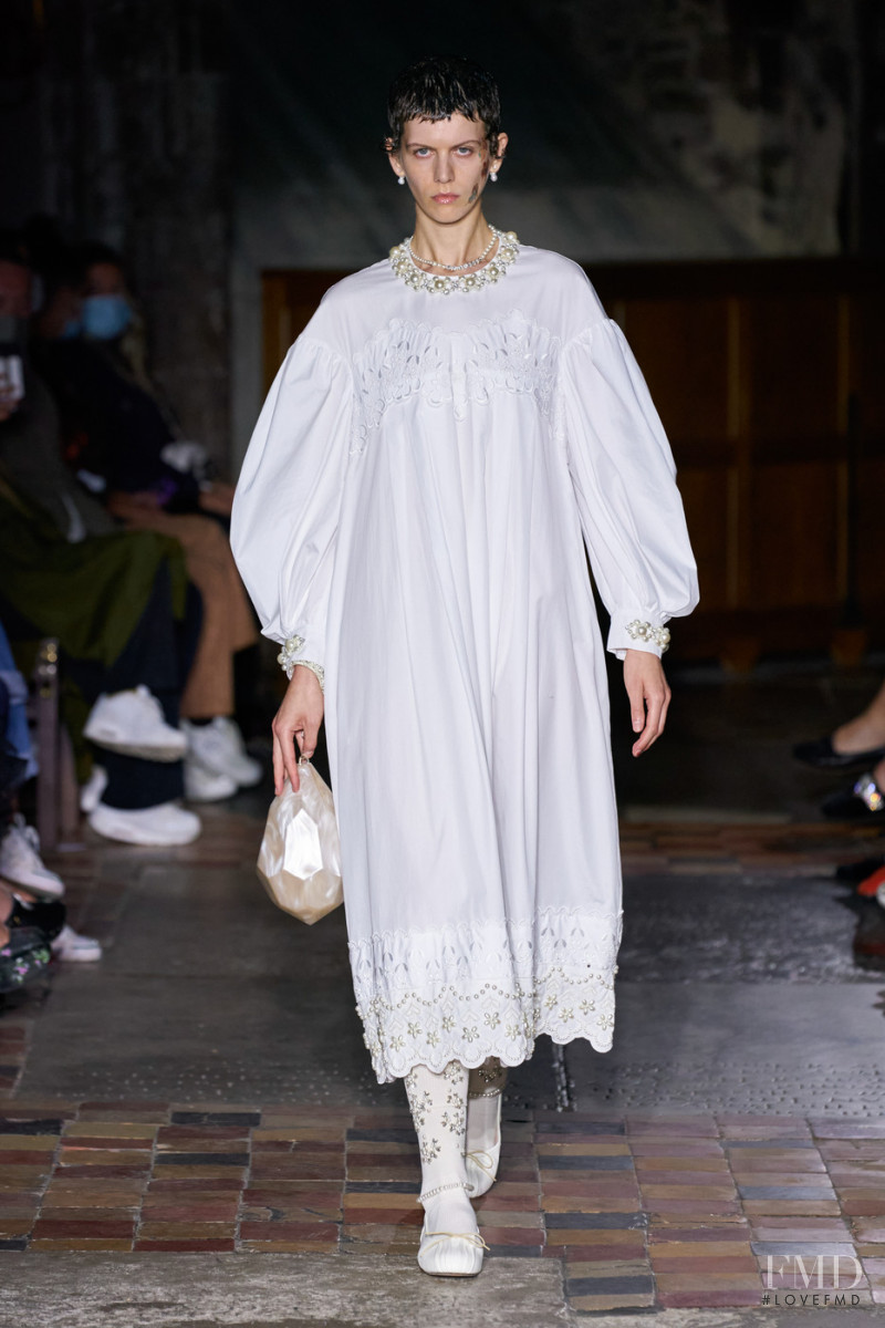 India Grove featured in  the Simone Rocha fashion show for Spring/Summer 2022