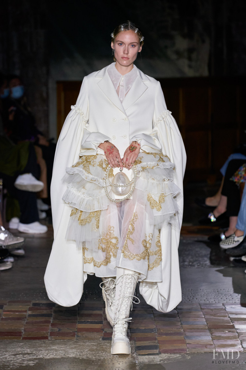 Kiki Willems featured in  the Simone Rocha fashion show for Spring/Summer 2022