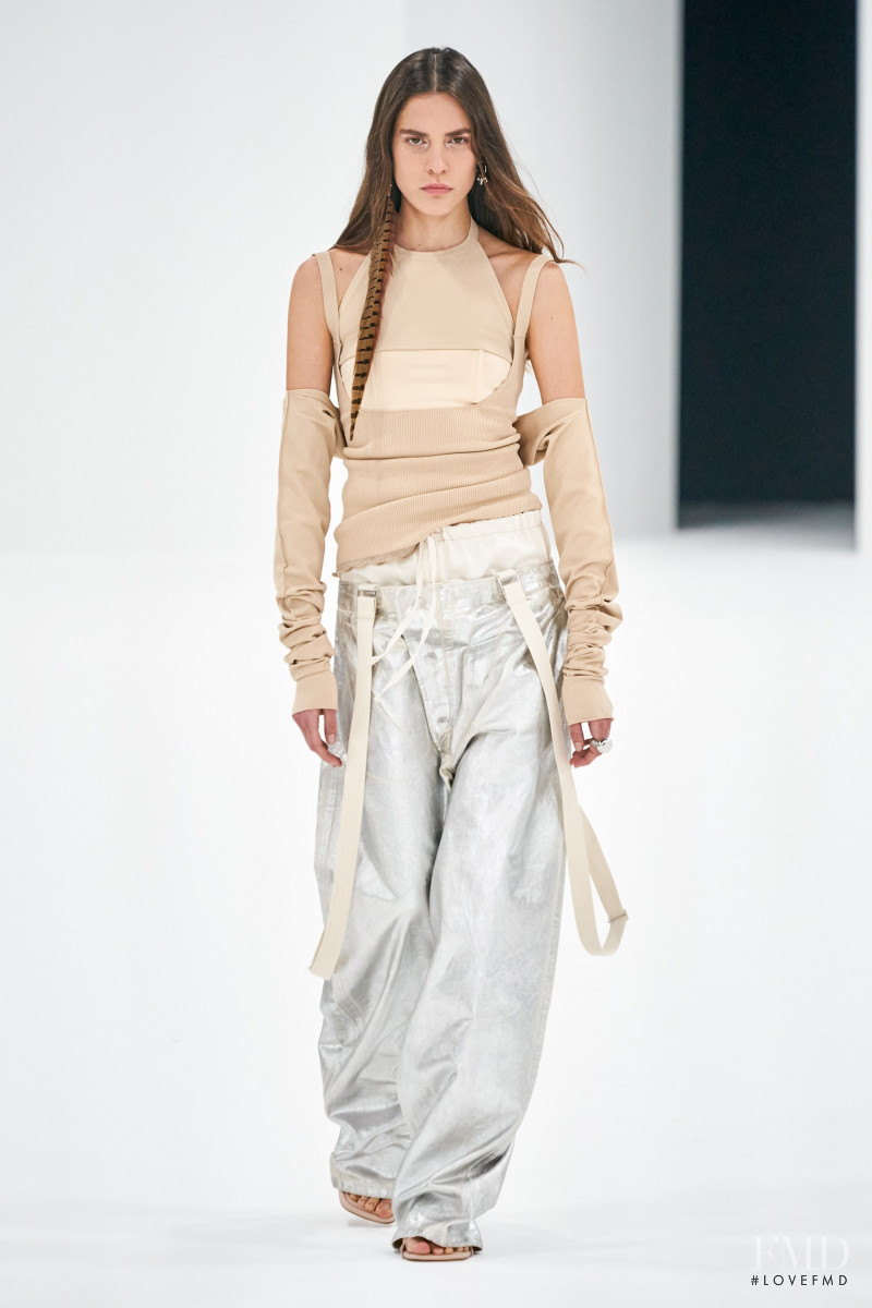 Denise Ascuet featured in  the Sportmax fashion show for Spring/Summer 2022