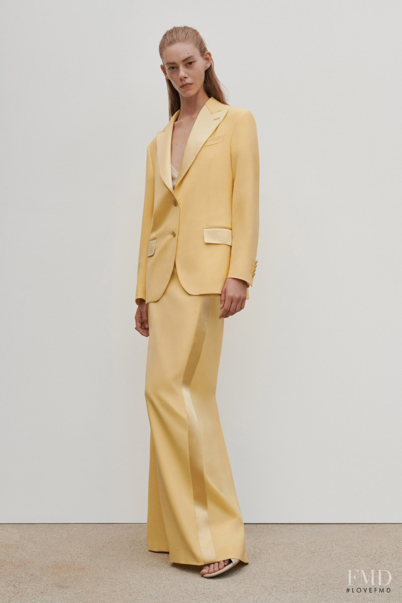 St. John lookbook for Spring/Summer 2022