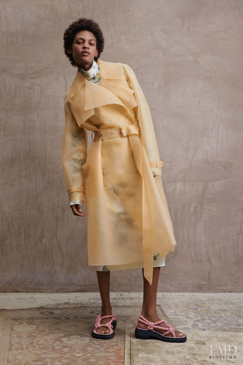 St. John lookbook for Spring/Summer 2022