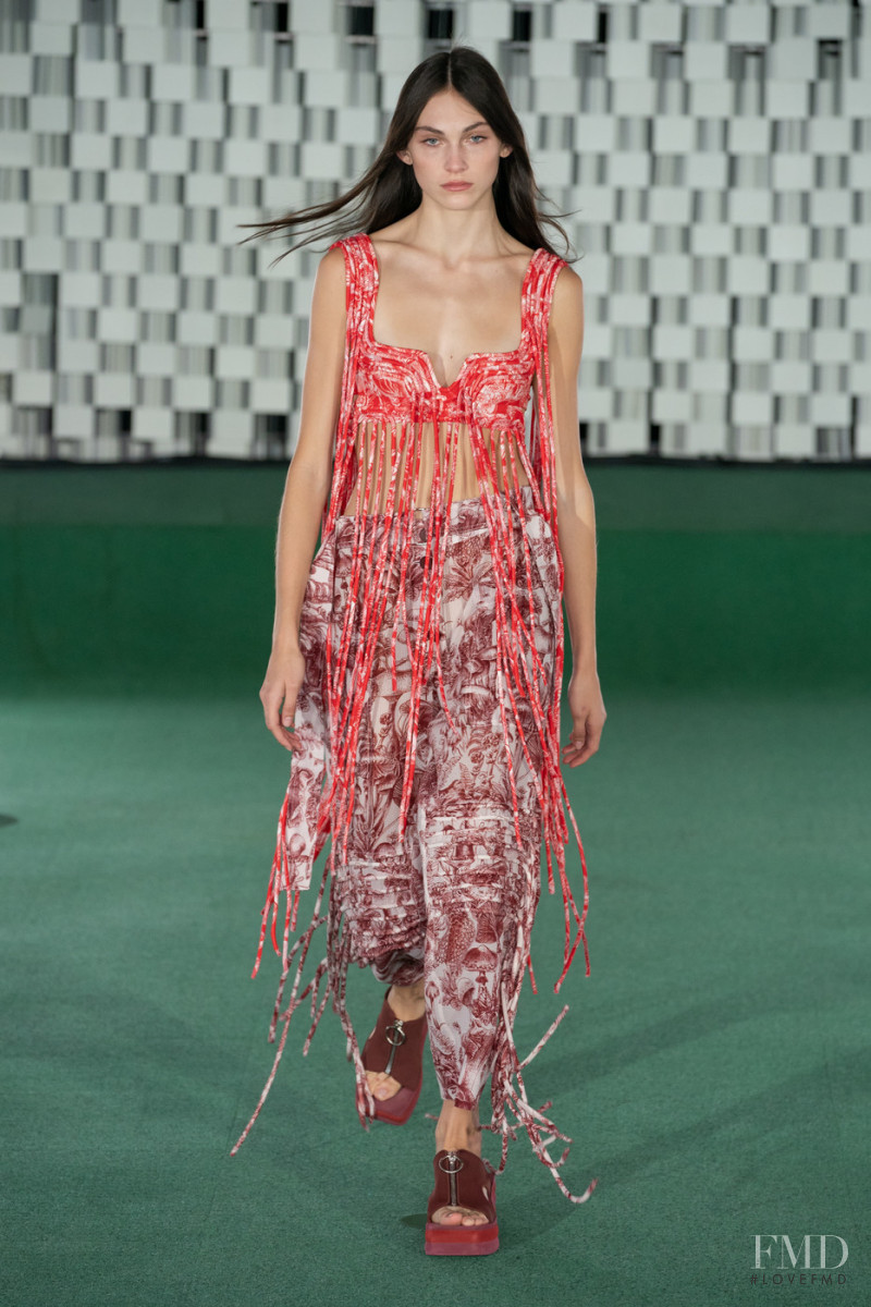 Olivia Petersen featured in  the Stella McCartney fashion show for Spring/Summer 2022