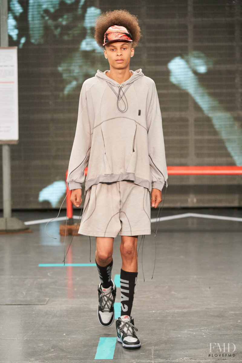 Saul Nash fashion show for Spring/Summer 2022