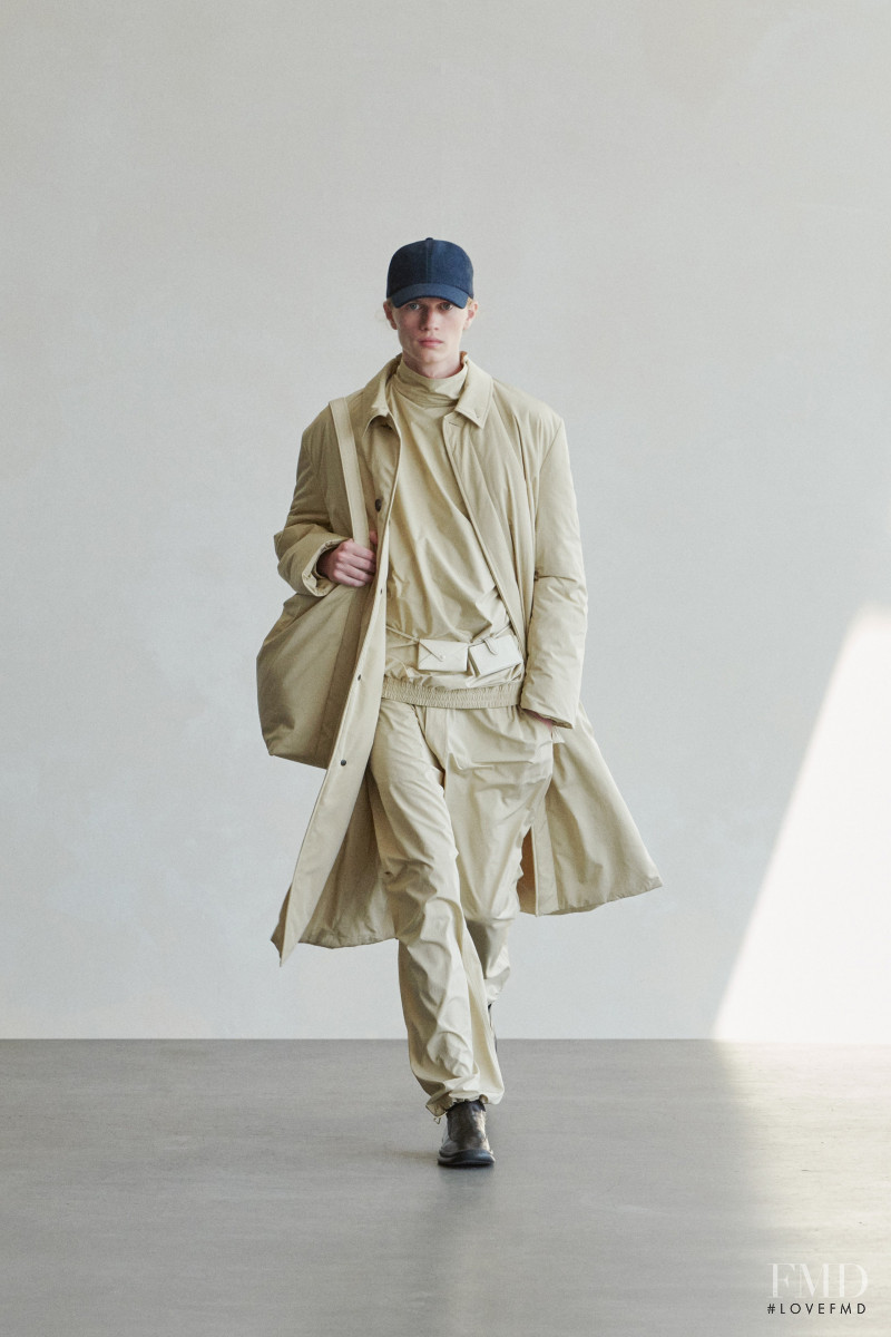 The Row lookbook for Spring/Summer 2022