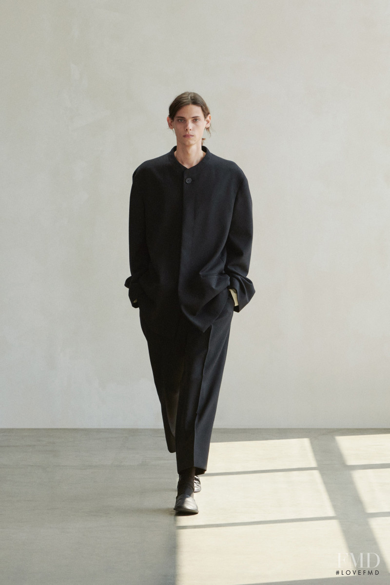 The Row lookbook for Spring/Summer 2022