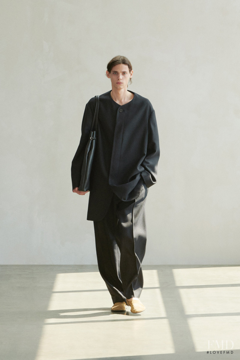 The Row lookbook for Spring/Summer 2022