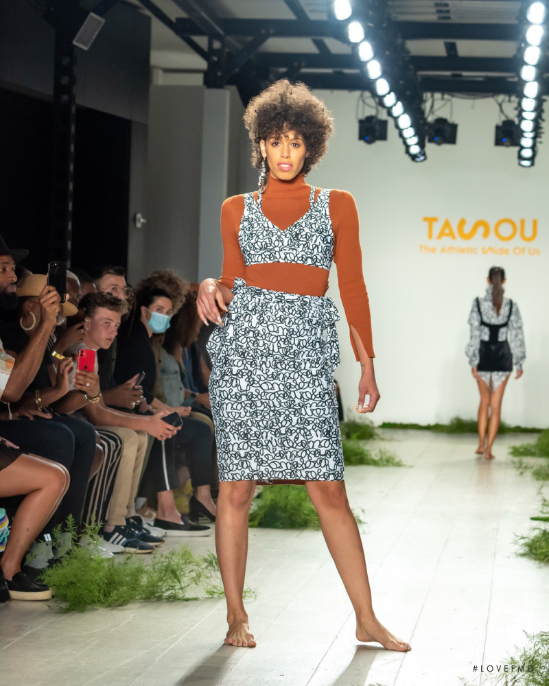 TASOU - The Athletic Side Of Us fashion show for Spring/Summer 2022