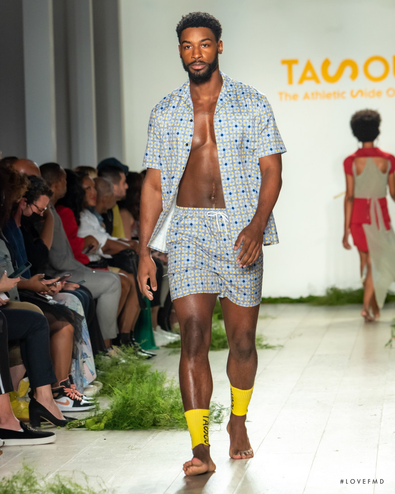 TASOU - The Athletic Side Of Us fashion show for Spring/Summer 2022