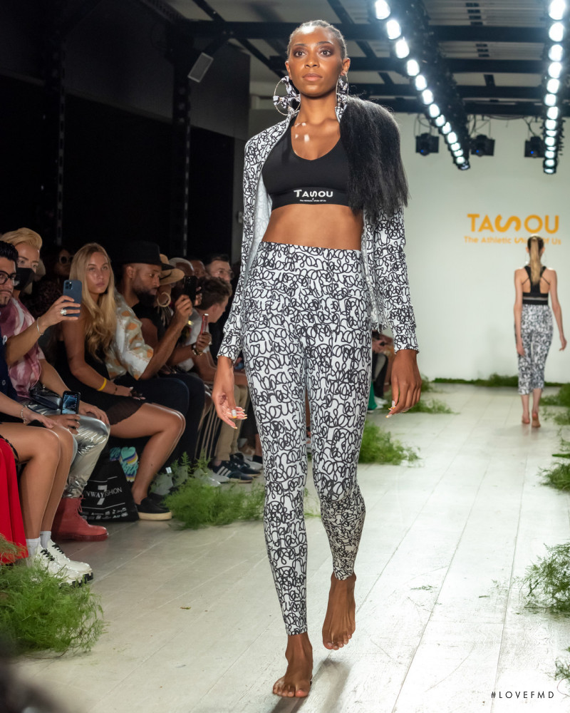 TASOU - The Athletic Side Of Us fashion show for Spring/Summer 2022