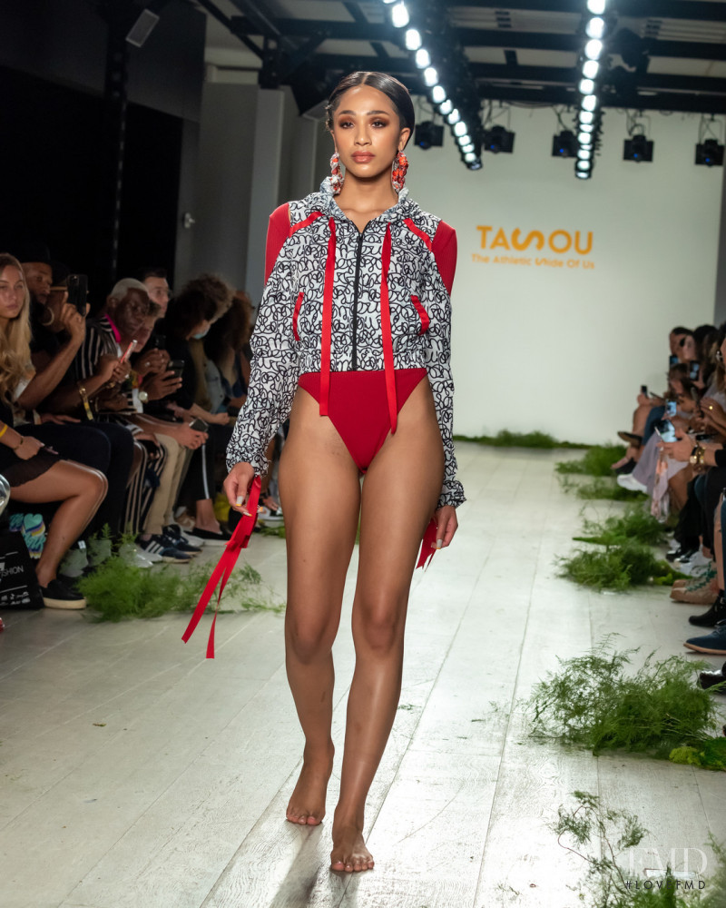 TASOU - The Athletic Side Of Us fashion show for Spring/Summer 2022