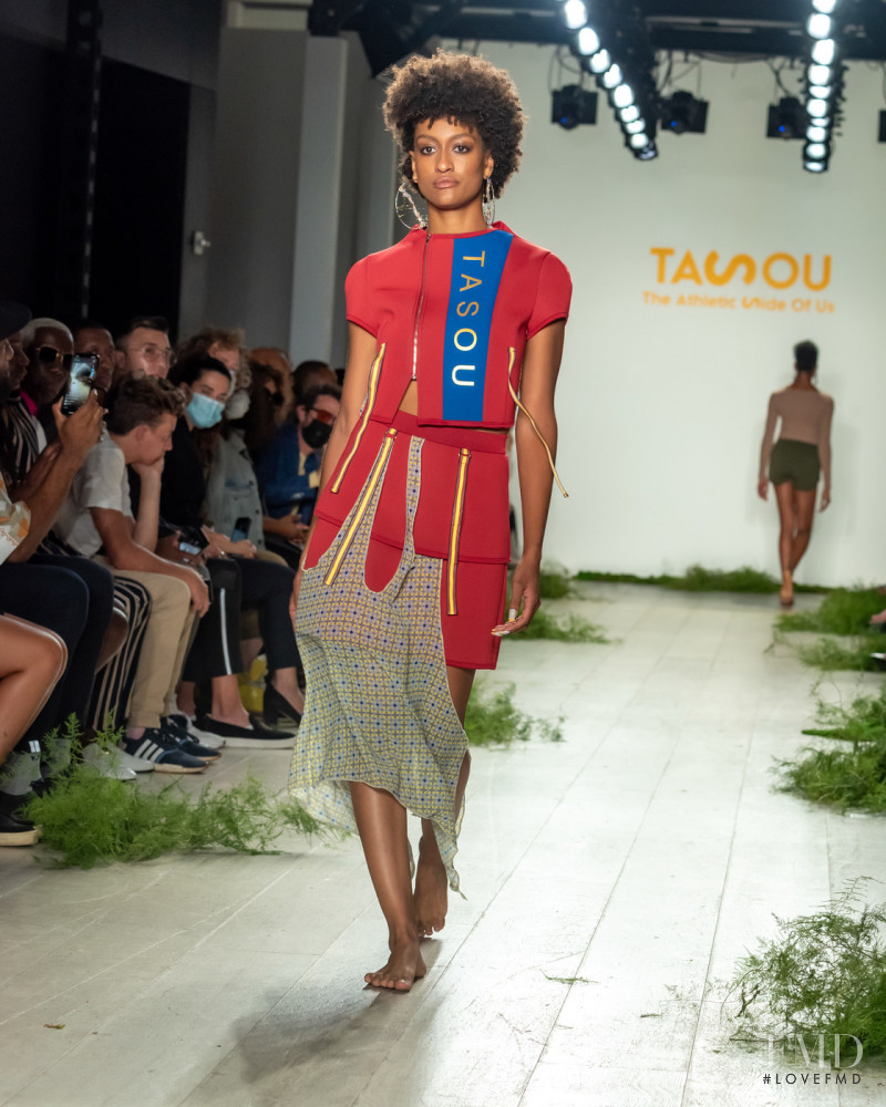 TASOU - The Athletic Side Of Us fashion show for Spring/Summer 2022