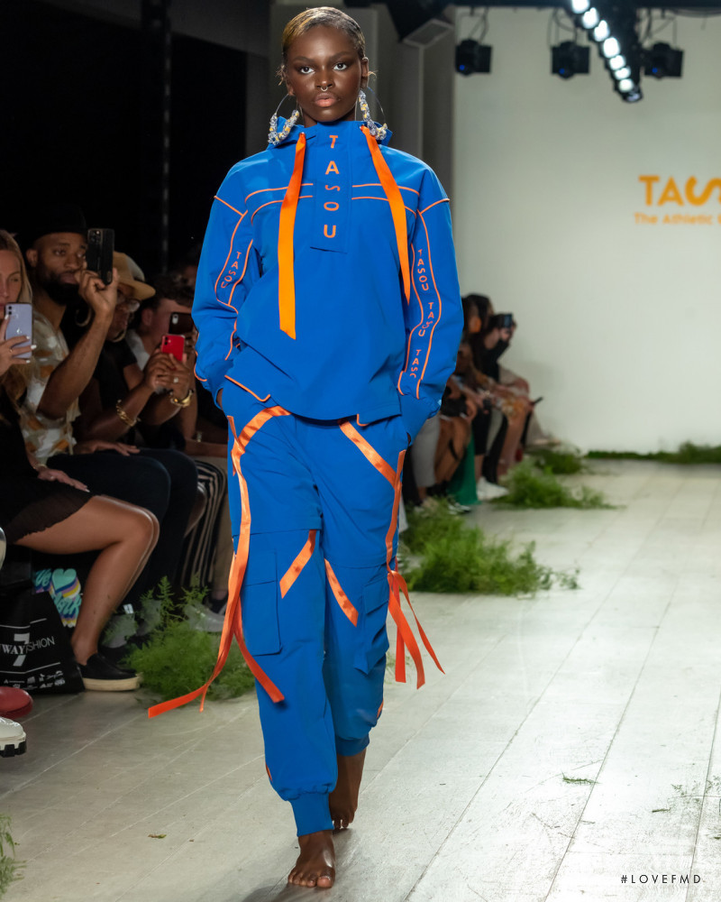 TASOU - The Athletic Side Of Us fashion show for Spring/Summer 2022